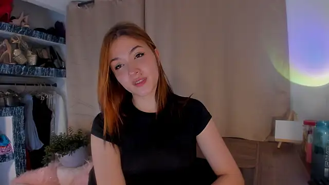 AmaruBloom online show from 3, 2, 2026