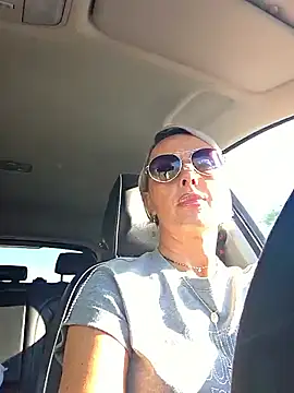 Snapshot of KirraWhite chatting on 20, 10, 2025 KirraWhite online show from 20, 10, 2025