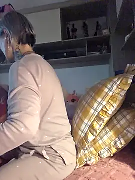 Snapshot of KirraWhite chatting on 14, 11, 2025 KirraWhite online show from 14, 11, 2025