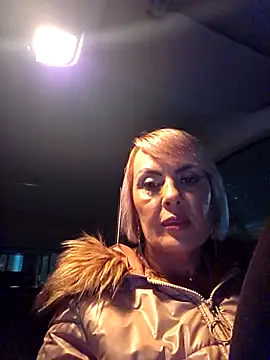 Snapshot of KirraWhite chatting on 29, 11, 2025 KirraWhite online show from 29, 11, 2025