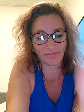 Fifi83Bell online show from 11, 10, 2025