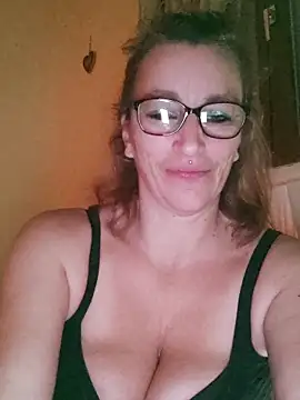 Fifi83Bell online show from 19, 12, 2025