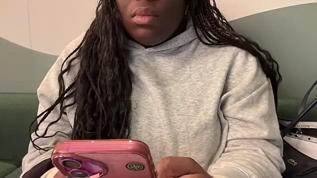 nanaisbackk online show from 19, 12, 2025