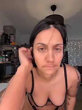 LaPetiteKim online show from 4, 12, 2025