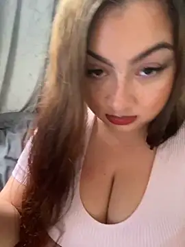 Snapshot of MadelineLeah chatting on 15, 6, 2026 MadelineLeah online show from 15, 6, 2026