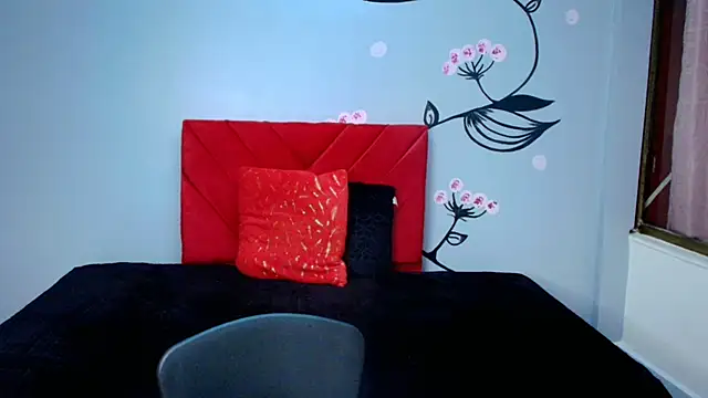 Charlotte  Gray online show from 31, 10, 2025