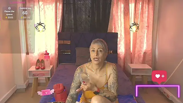 Charlotte  Gray online show from 24, 11, 2025