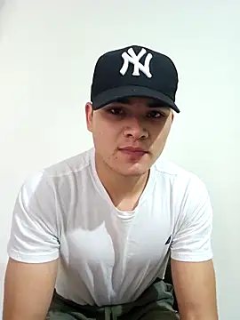 Snapshot of Sasu88_2 chatting on 13, 10, 2025 Sasu88 2 online show from 13, 10, 2025