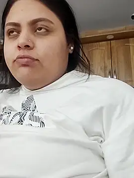 MayaCurvy online show from 25, 10, 2025