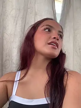 AuroraPink  online show from 15, 10, 2025