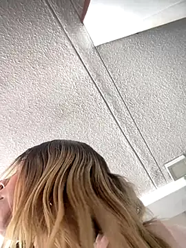 Snapshot of Ada_Pink chatting on 2, 12, 2025 Ada Pink online show from 2, 12, 2025