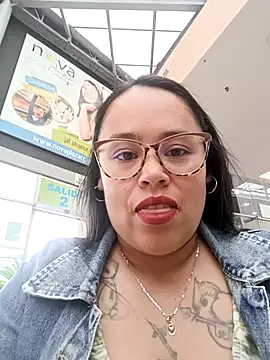 Snapshot of Italia_12 chatting on 14, 11, 2025 Italia 12 online show from 14, 11, 2025