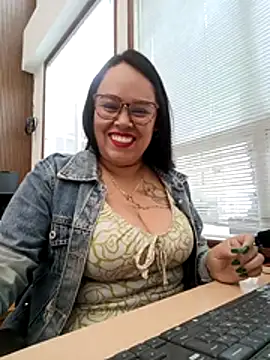 Snapshot of Italia_12 chatting on 2, 12, 2025 Italia 12 online show from 2, 12, 2025