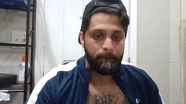 Snapshot of StroknGoon69 chatting on 31, 10, 2025 StroknGoon69 online show from 31, 10, 2025