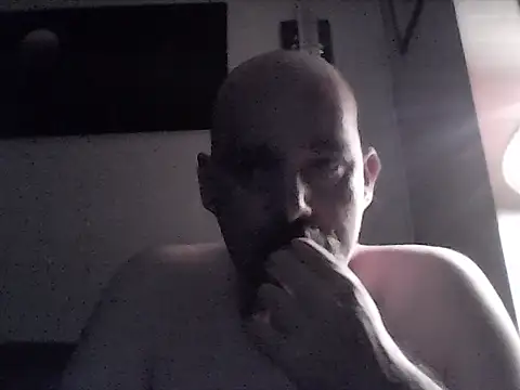 Snapshot of crazyheratic8 chatting on 22, 6, 2026 crazyheratic8 online show from 22, 6, 2026