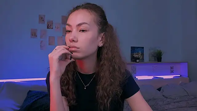 branchwithflowerss online show from 15, 11, 2025