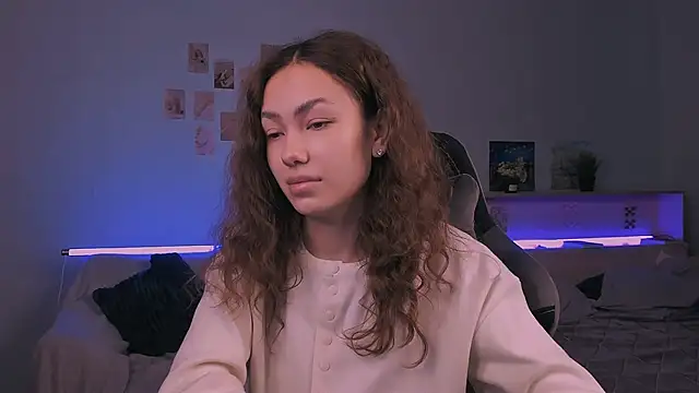 branchwithflowerss online show from 30, 11, 2025