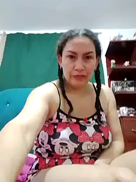 Snapshot of adelgey_michell chatting on 11, 10, 2025 adelgey michell online show from 11, 10, 2025