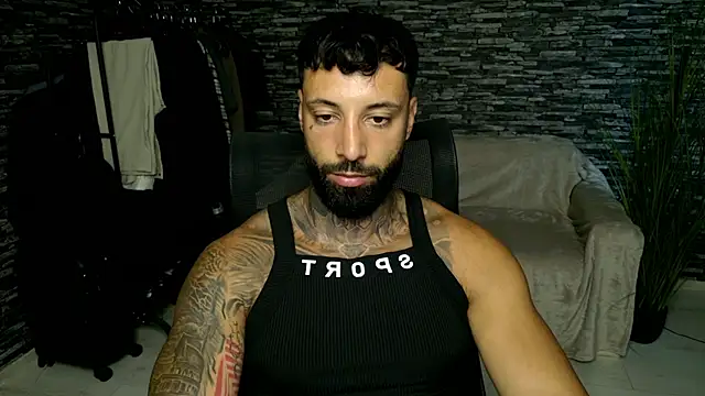Snapshot of MasculineGuy99 chatting on 6, 7, 2026 MasculineGuy99 online show from 6, 7, 2026