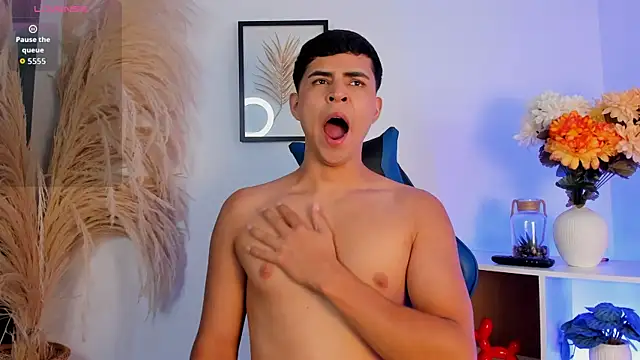 Thiago Connor21 online show from 19, 7, 2026