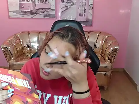 mia foster t online show from 16, 10, 2025