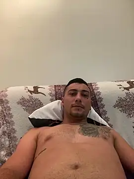 gooddboy01 online show from 14, 4, 2026