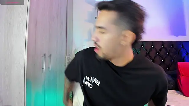 Snapshot of _Duriel chatting on 8, 7, 2026 Duriel online show from 8, 7, 2026