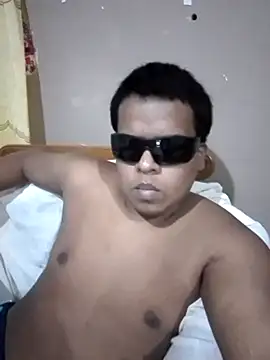 Snapshot of Ronald_ban chatting on 7, 11, 2025 Ronald ban online show from 7, 11, 2025