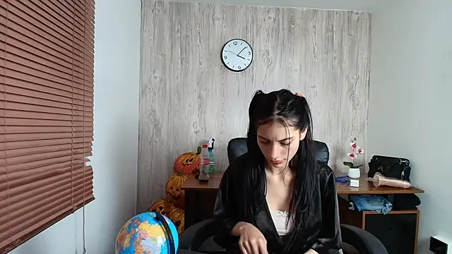 brandy danger online show from 5, 10, 2025