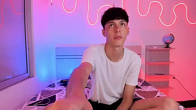 Snapshot of luccas_ferreira chatting on 25, 10, 2025 luccas ferreira online show from 25, 10, 2025