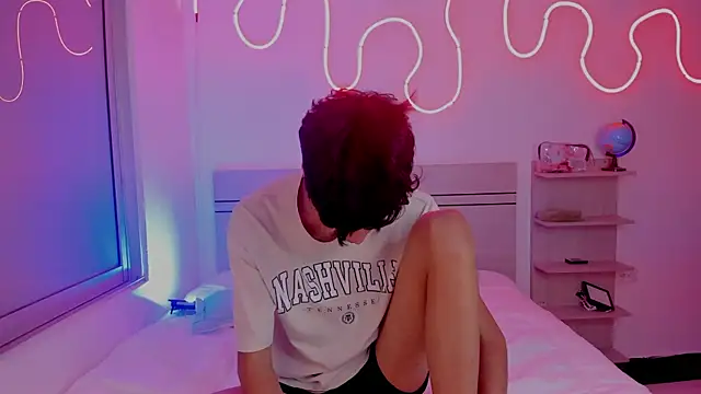 Snapshot of luccas_ferreira chatting on 4, 12, 2025 luccas ferreira online show from 4, 12, 2025