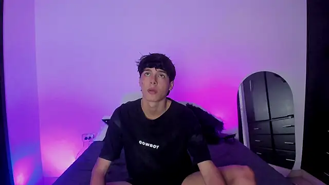 Snapshot of luccas_ferreira chatting on 15, 1, 2026 luccas ferreira online show from 15, 1, 2026