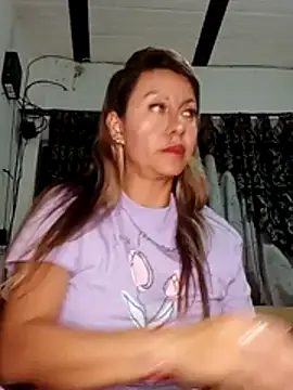Snapshot of GisellTorres36 chatting on 18, 4, 2026 GisellTorres36 online show from 18, 4, 2026