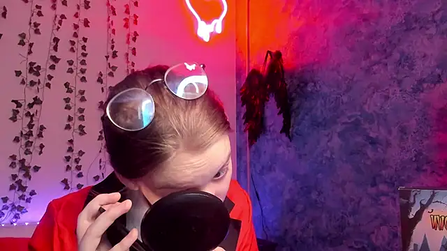 shy elina01 online show from 28, 10, 2025