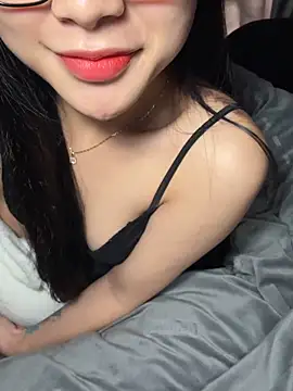 Linh5790 online show from 23, 12, 2025