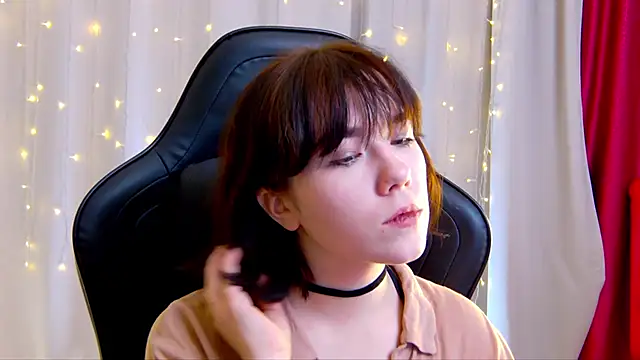 Kelly foox online show from 16, 10, 2025