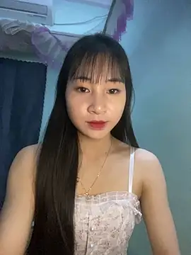 Snapshot of banlinh004 chatting on 12, 5, 2026 banlinh004 online show from 12, 5, 2026