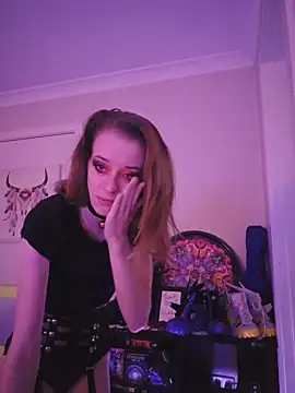 lonely Cosplay chick online show from 28, 11, 2025