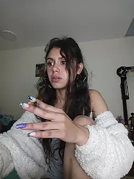 caramel doll   online show from 3, 11, 2025