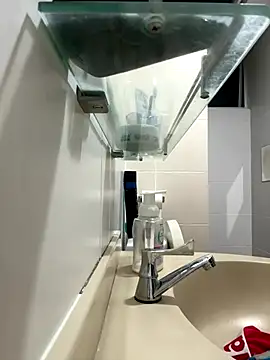 Snapshot of kisserzz chatting on 7, 11, 2025 kisserzz online show from 7, 11, 2025