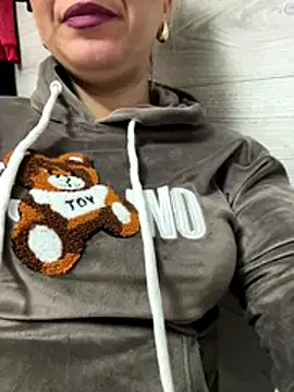 Daiana Andra online show from 20, 10, 2025