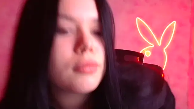 Mona Esty online show from 21, 11, 2025