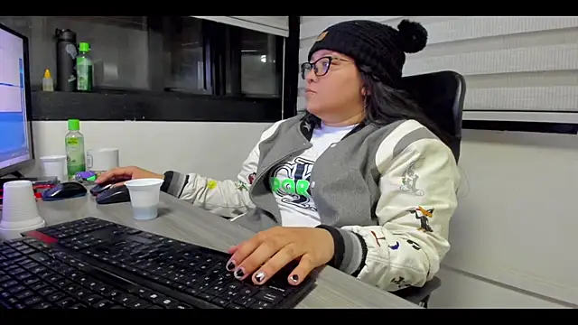 Snapshot of Xander_Taylor_ chatting on 29, 10, 2025 Xander Taylor  online show from 29, 10, 2025