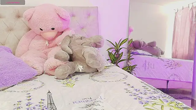 SoofiKiss online show from 11, 3, 2026