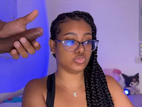 Snapshot of Hotvibes_xx chatting on 17, 11, 2025 Hotvibes xx online show from 17, 11, 2025