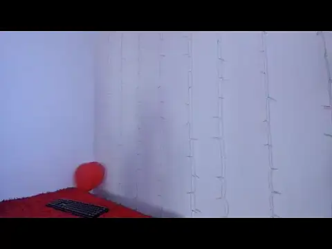 lili latina47 online show from 27, 10, 2025