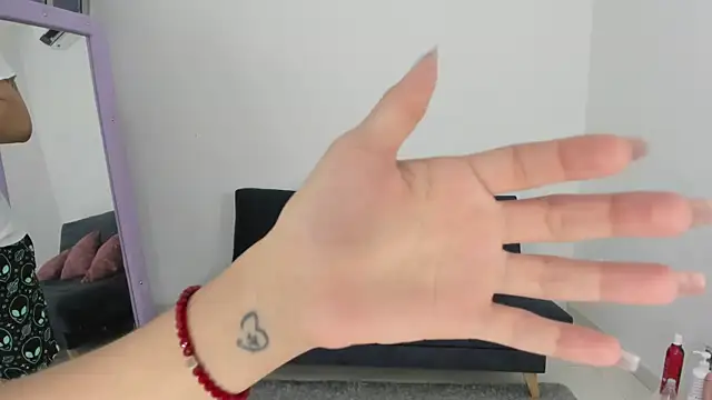 amazinghotgirl online show from 27, 11, 2025