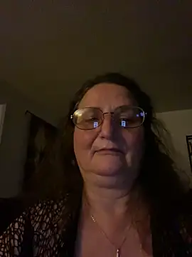 Snapshot of HurtfulExplorer67 chatting on 16, 5, 2026 HurtfulExplorer67 online show from 16, 5, 2026