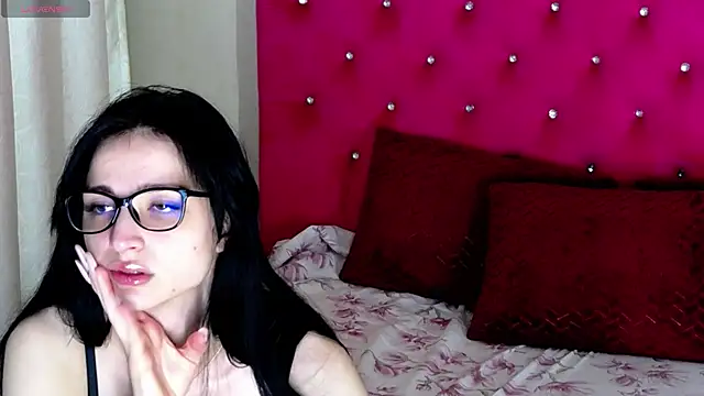 KimmySprinkles online show from 14, 10, 2025
