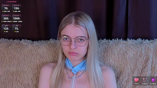 MonicaShiny online show from 24, 11, 2025